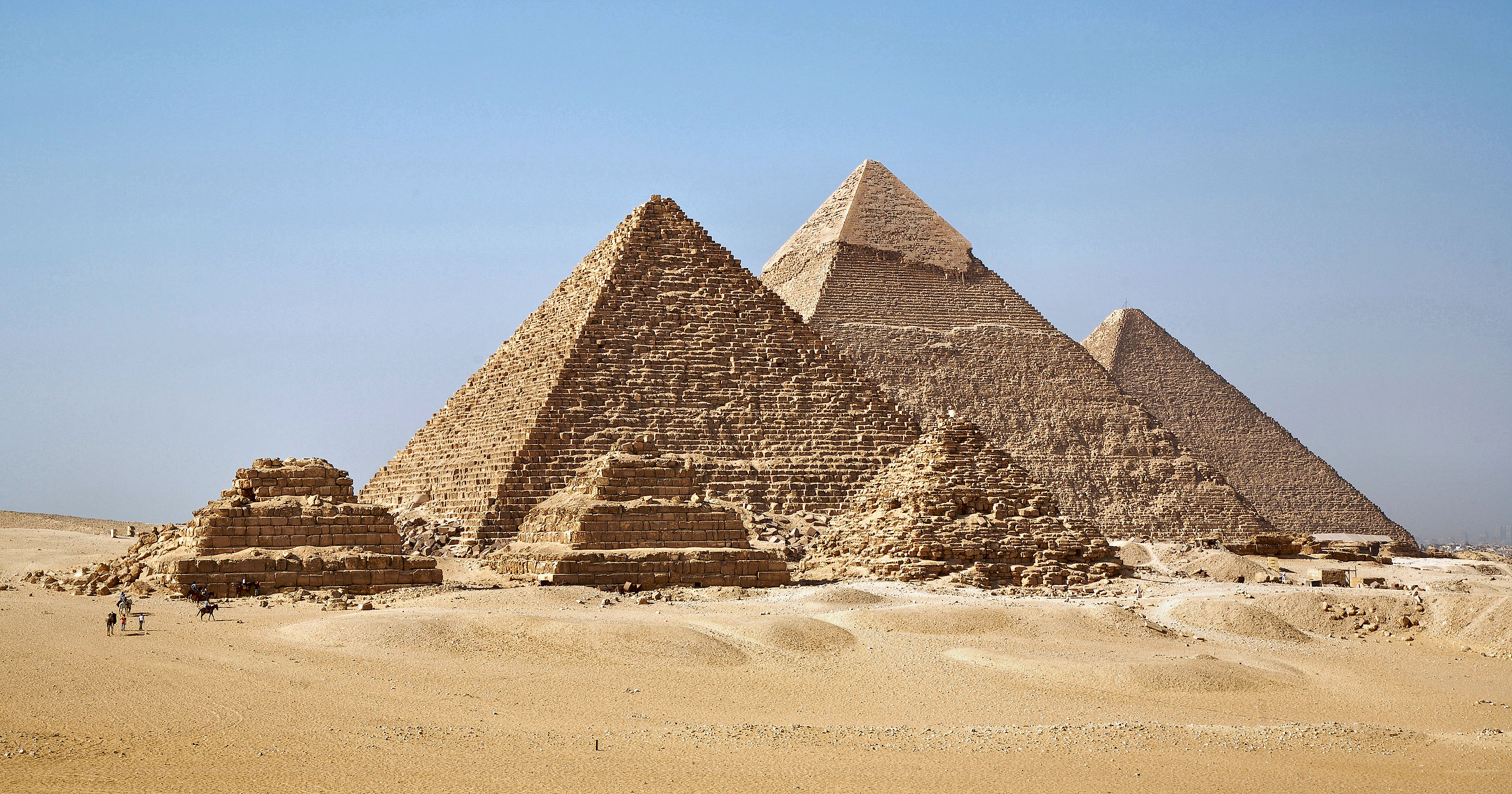 Die Pyramiden von Gizeh - Von Ricardo Liberato - [1], CC BY-SA 2.0, Link